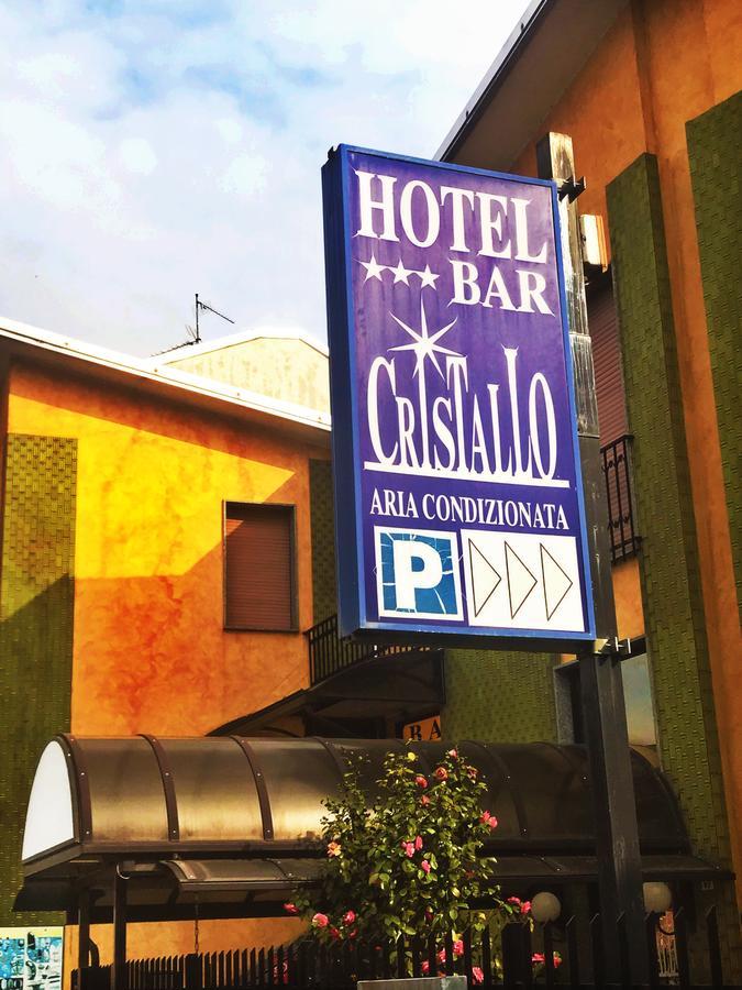 Hotel Cristallo Novara Exterior foto
